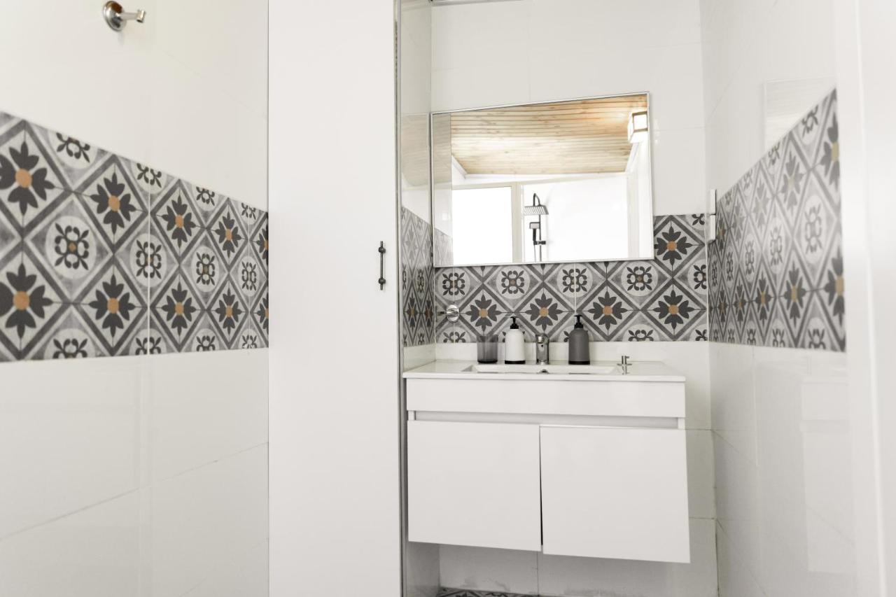 Theodor Apartments By Gamtiza Tel Aviv Luaran gambar